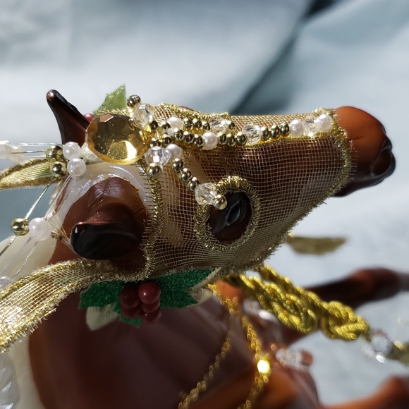 Breyer 2019 Holiday Horse Minstrel - Picture 5 of 16